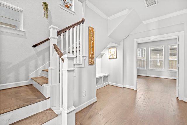 4007 Centre Valley Lane, Houston, TX 77043