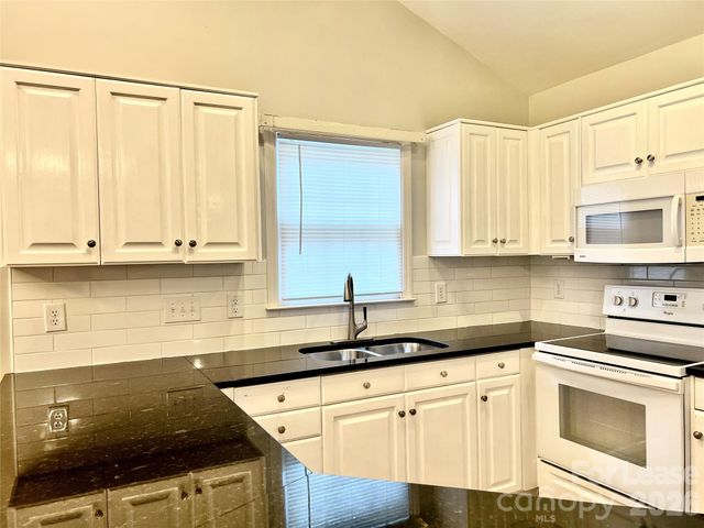 4409 Stonefield Drive, Charlotte, NC 28269