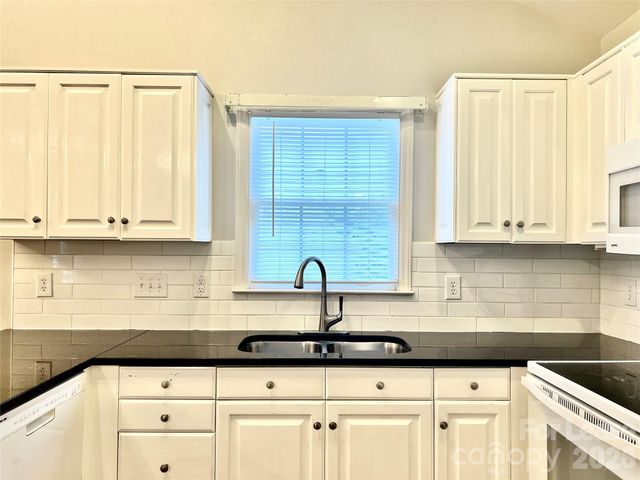 4409 Stonefield Drive, Charlotte, NC 28269
