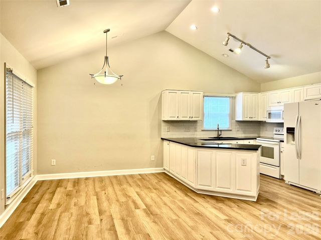 4409 Stonefield Drive, Charlotte, NC 28269