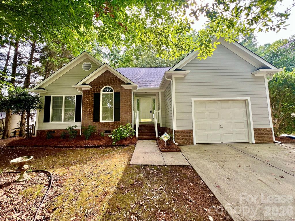 4409 Stonefield Drive, Charlotte, NC 28269