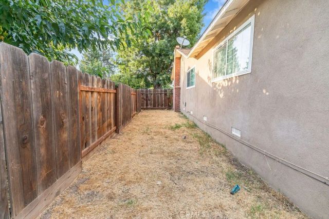 1420 W 25th Street, Merced, CA 95340