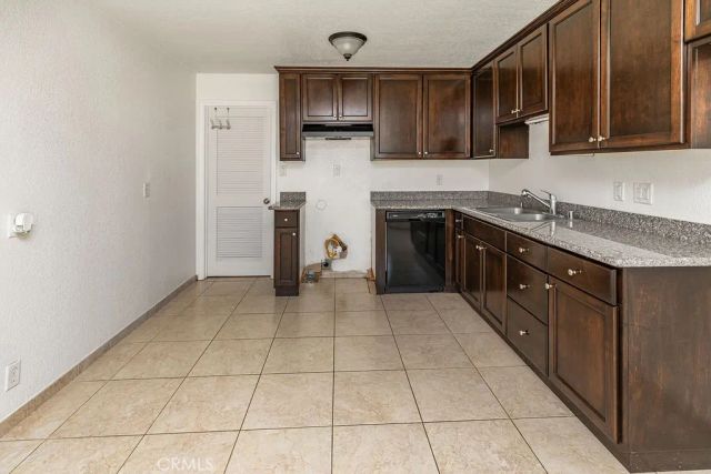 1420 W 25th Street, Merced, CA 95340