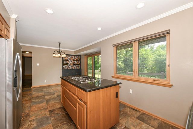 1900 N 166th STREET, Brookfield, WI 53005