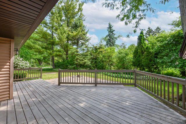 1900 N 166th STREET, Brookfield, WI 53005