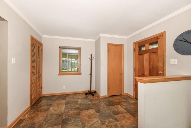 1900 N 166th STREET, Brookfield, WI 53005