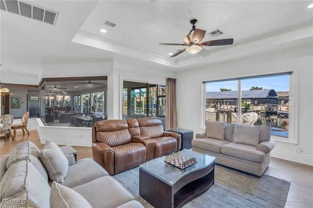 1519 HERMITAGE LN, Cape Coral, FL 33914