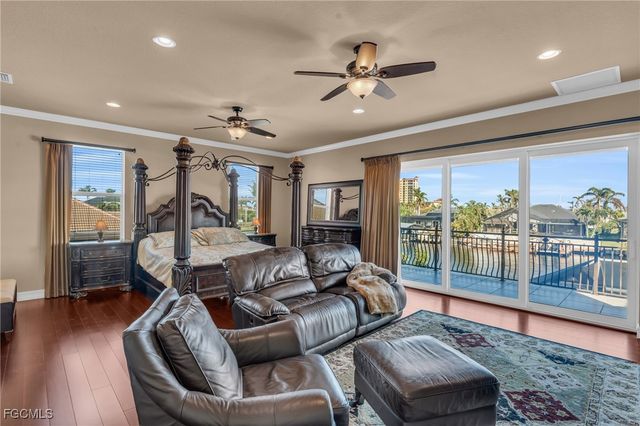 1519 HERMITAGE LN, Cape Coral, FL 33914