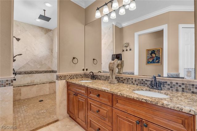 1519 HERMITAGE LN, Cape Coral, FL 33914