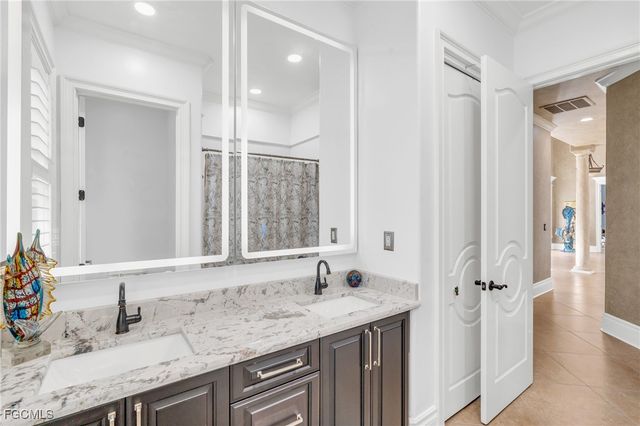 1519 HERMITAGE LN, Cape Coral, FL 33914