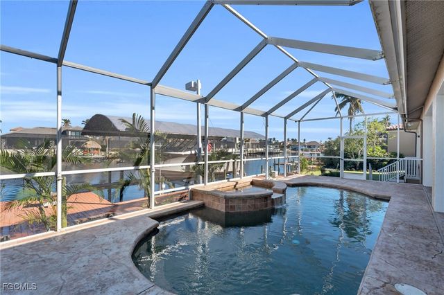 1519 HERMITAGE LN, Cape Coral, FL 33914