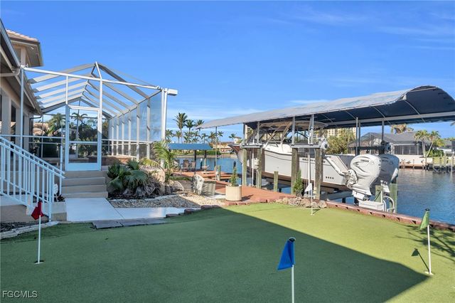 1519 HERMITAGE LN, Cape Coral, FL 33914