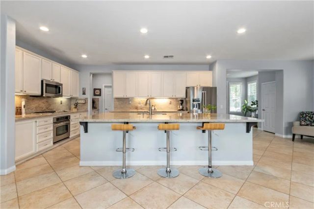 32130 Spun Cotton, Winchester, CA 92596