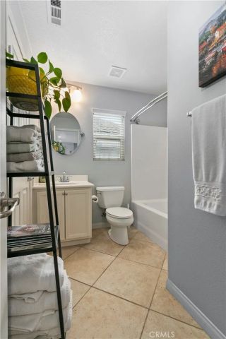 32130 Spun Cotton, Winchester, CA 92596