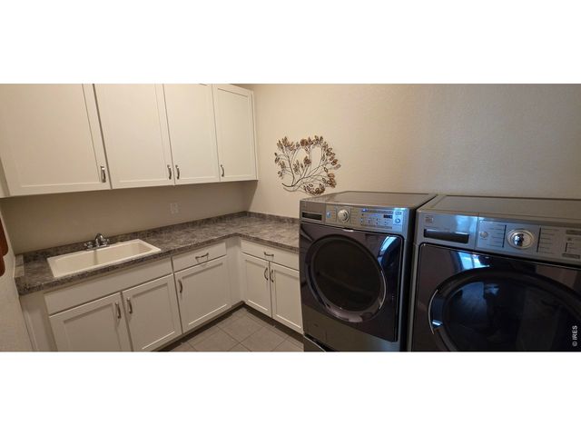9390 Crestone St, Arvada, CO 80007