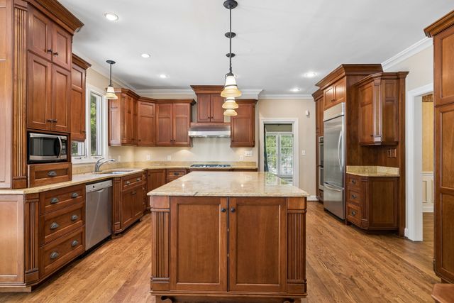 9111 Brentmeade Blvd, Brentwood, TN 37027