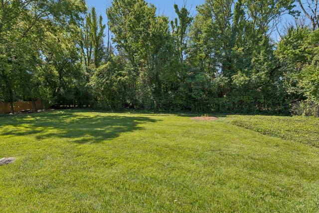 9111 Brentmeade Blvd, Brentwood, TN 37027