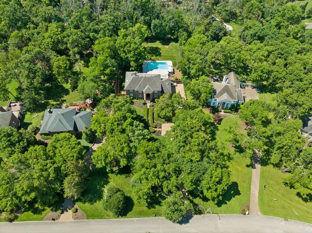 9111 Brentmeade Blvd, Brentwood, TN 37027