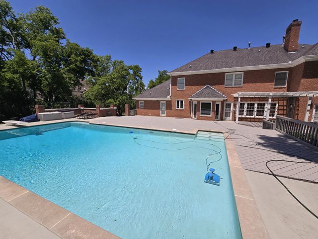 9111 Brentmeade Blvd, Brentwood, TN 37027