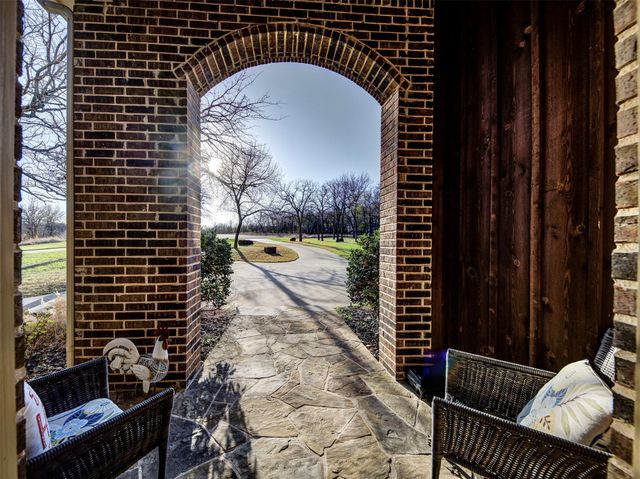 280 Moonlight Bay Drive, Chico, TX 76431