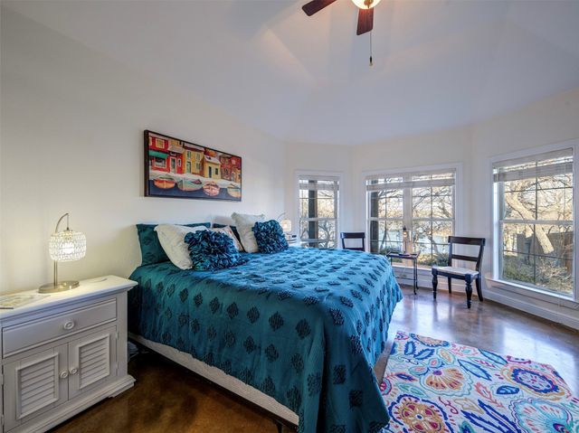 280 Moonlight Bay Drive, Chico, TX 76431