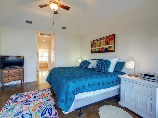 280 Moonlight Bay Drive, Chico, TX 76431