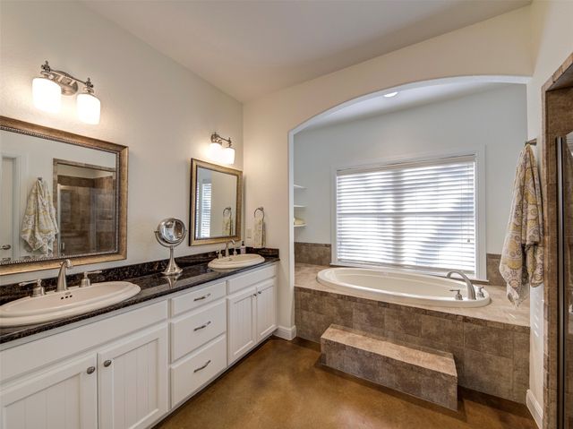 280 Moonlight Bay Drive, Chico, TX 76431