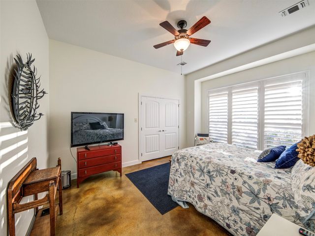 280 Moonlight Bay Drive, Chico, TX 76431