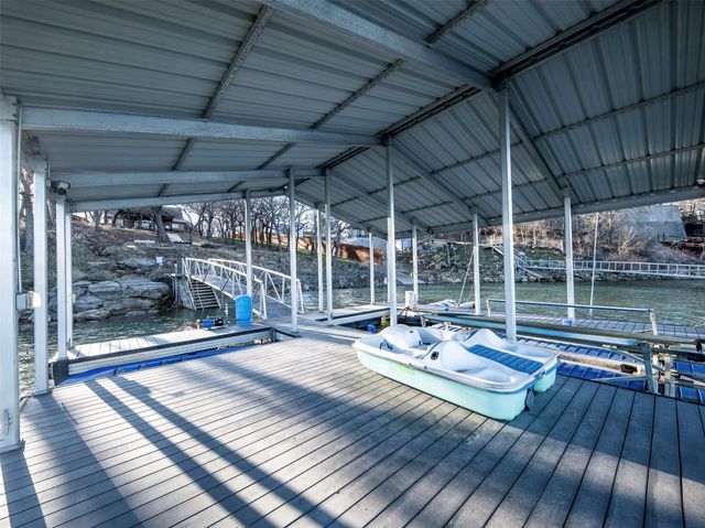 280 Moonlight Bay Drive, Chico, TX 76431