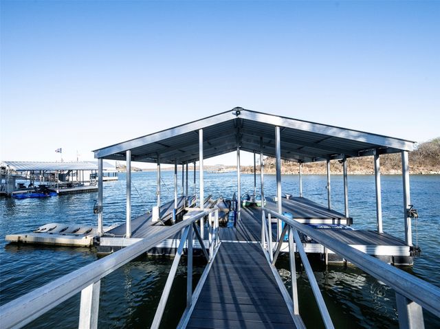 280 Moonlight Bay Drive, Chico, TX 76431