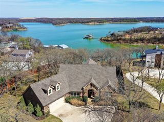 280 Moonlight Bay Drive, Chico, TX 76431