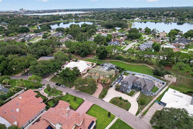 7957 S PARK PLACE, Orlando, FL 32819