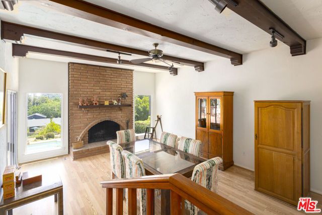 4996 Llano Drive, Woodland Hills (los Angeles), CA 91364