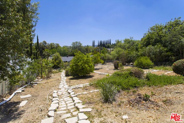 4996 Llano Drive, Woodland Hills (los Angeles), CA 91364