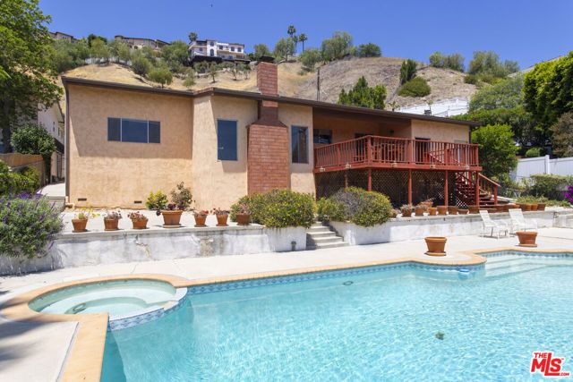 4996 Llano Drive, Woodland Hills (los Angeles), CA 91364