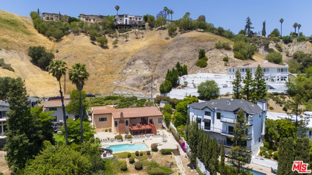 4996 Llano Drive, Woodland Hills (los Angeles), CA 91364