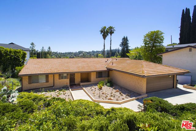 4996 Llano Drive, Woodland Hills (los Angeles), CA 91364