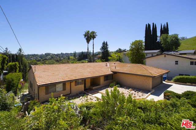 4996 Llano Drive, Woodland Hills (los Angeles), CA 91364