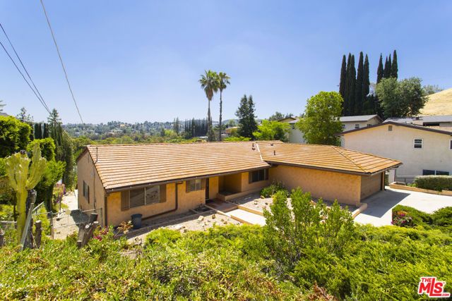 4996 Llano Drive, Woodland Hills (los Angeles), CA 91364