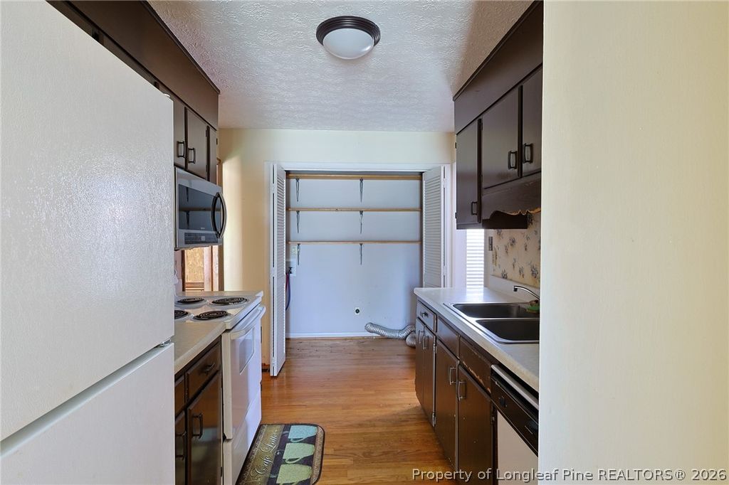 3305 Margate Place, Hope Mills, NC 28348 — photo 4