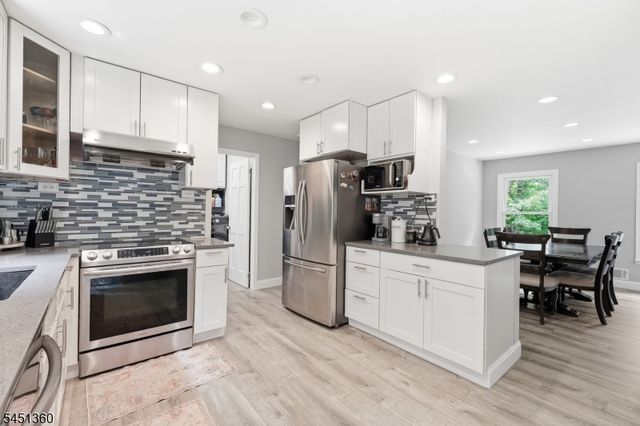 75 Waterloo Rd, Mount Olive Twp., NJ 07828