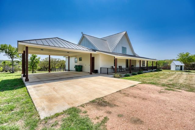 452 Sandy Cemetery Rd., Johnson City, TX 78636
