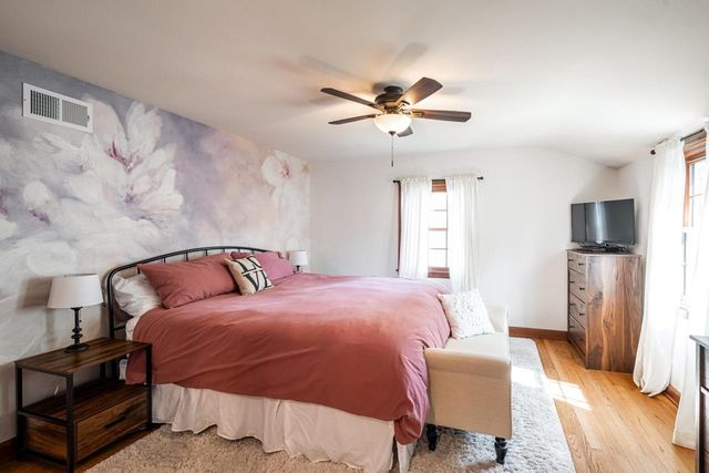 2550 N 93rd STREET, Wauwatosa, WI 53226