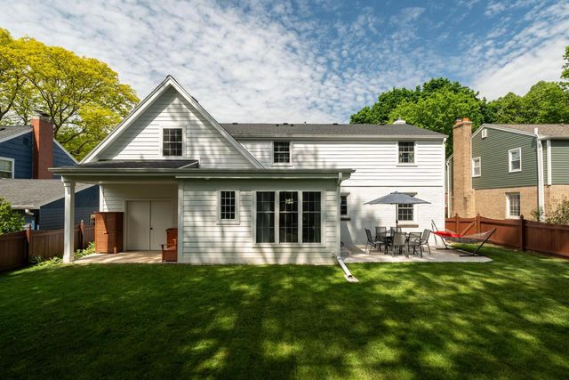2550 N 93rd STREET, Wauwatosa, WI 53226