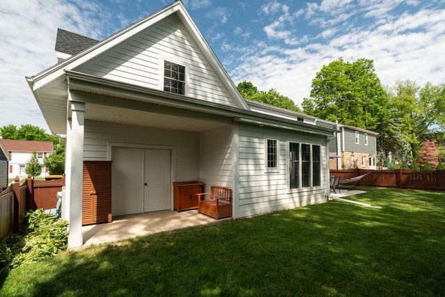 2550 N 93rd STREET, Wauwatosa, WI 53226