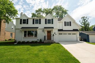 2550 N 93rd STREET, Wauwatosa, WI 53226