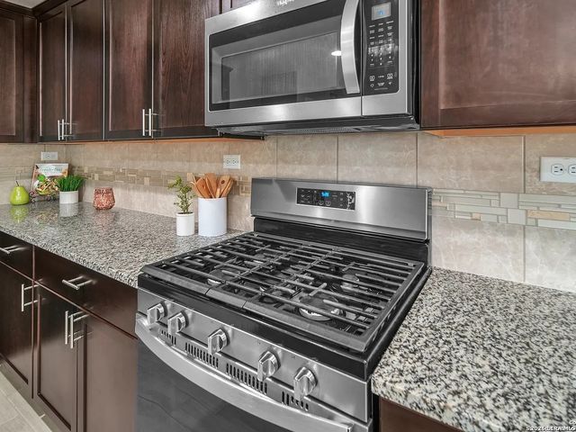 12023 SITIO PLNS, San Antonio, TX 78254