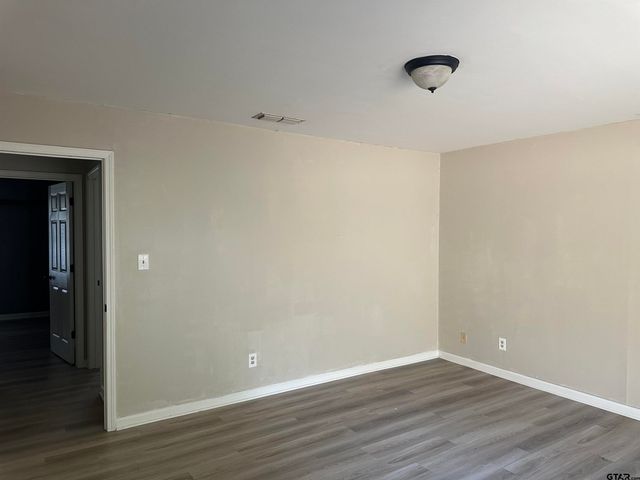 141 Meador Rd, Kilgore, TX 75662