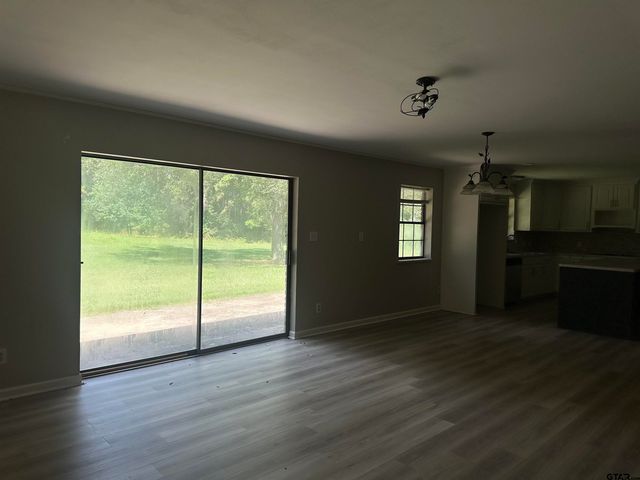 141 Meador Rd, Kilgore, TX 75662