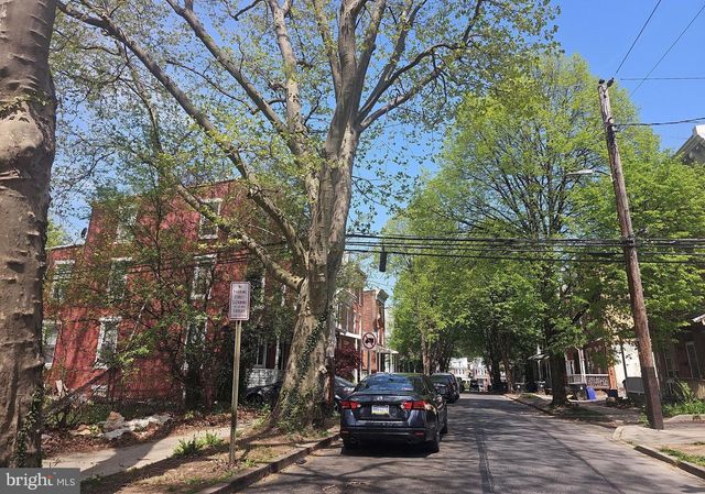 208 N 15TH ST, Harrisburg, PA 17103